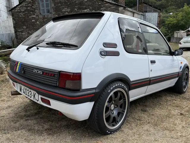 Peugeot 205 1.9 GTI