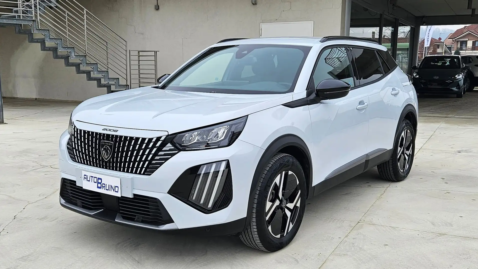Peugeot 2008 PureTech 100 S&S Allure con BONUS EASY GO' Bílá - 1