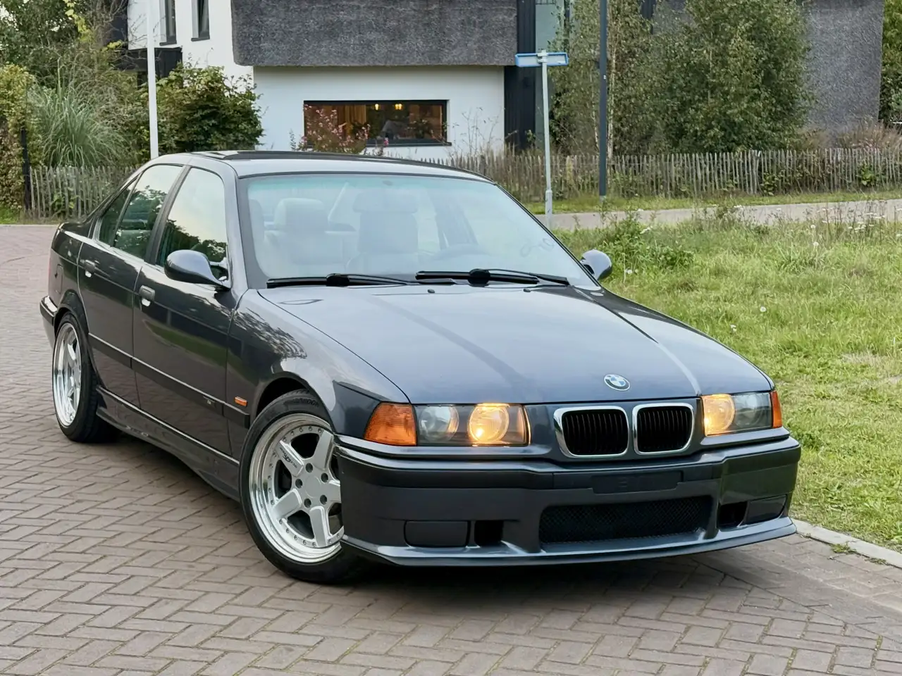 BMW 328