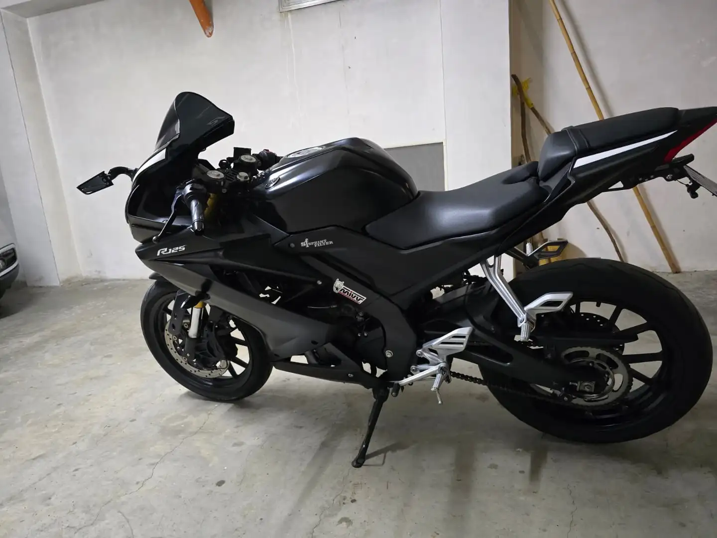 Yamaha YZF-R125 Nero - 1