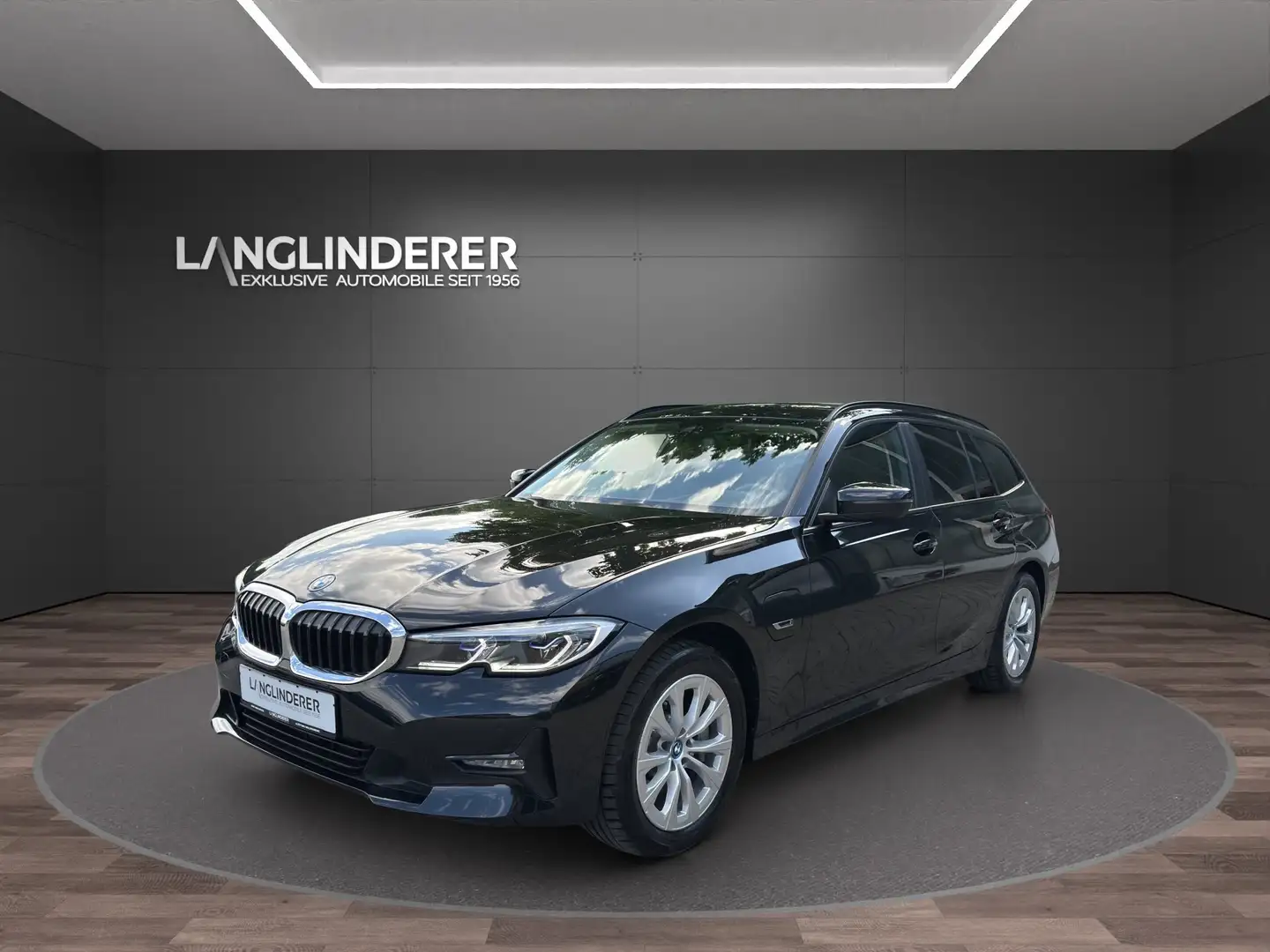 BMW 330 e xDrive Touring Advantage HiFi Head-Up Schwarz - 1