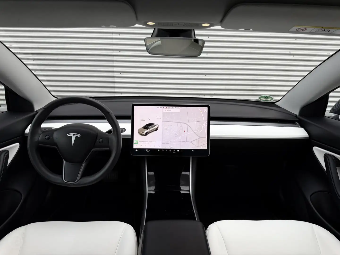 Tesla Model 3 Long Range AWD 75 kWh Panoramadak Trekhaak 18" Wit Grijs - 2