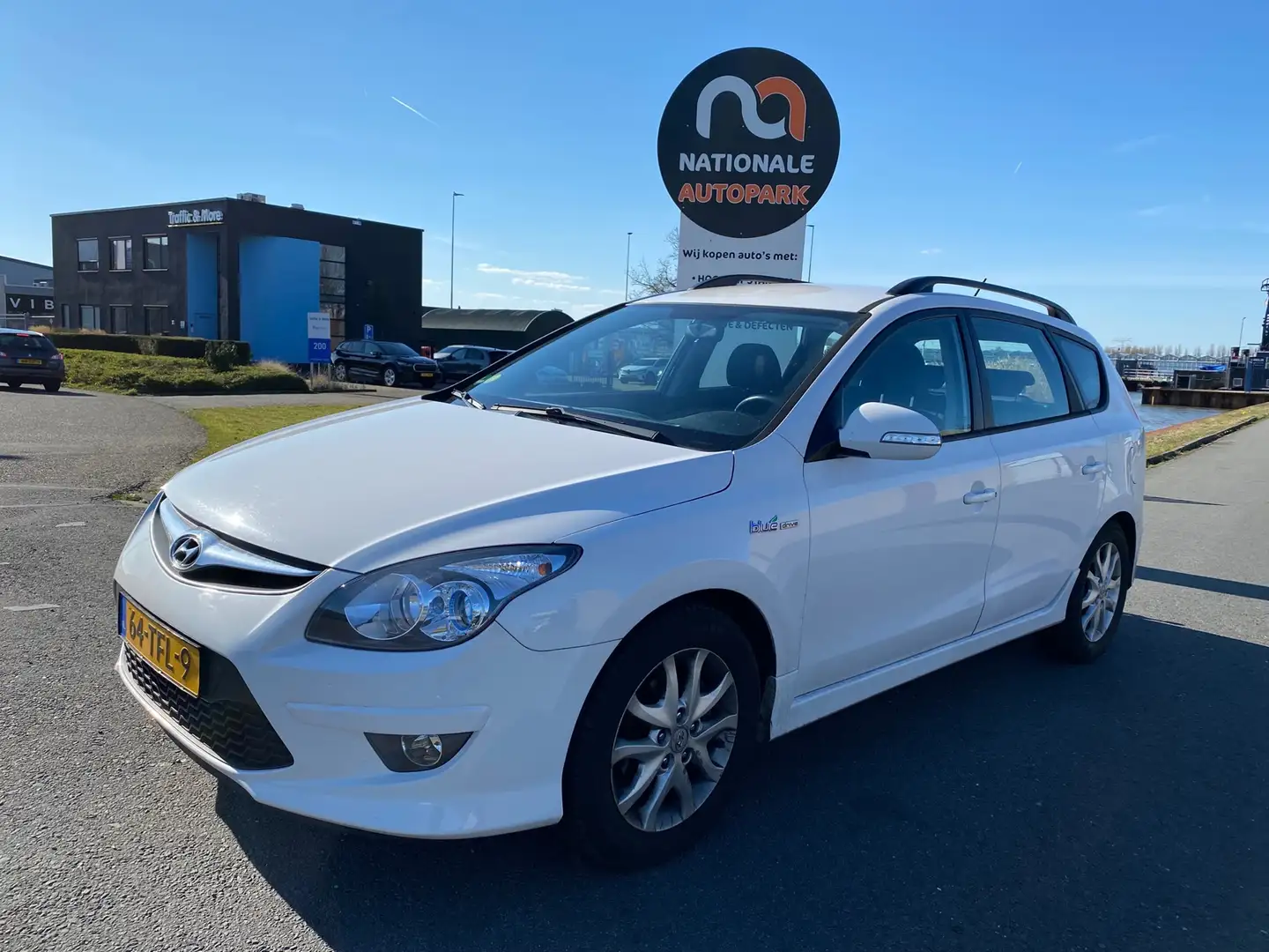 Hyundai i30 CW 2012 * 1.6 CRDi i-Motion * Euro 5 * APK * Wit - 1