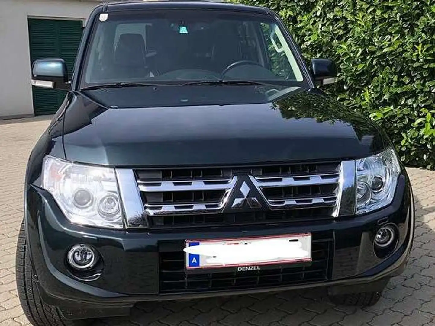 Mitsubishi Pajero Pajero Wagon Instyle 3,2 DI-D TD Aut. Instyle Grün - 2