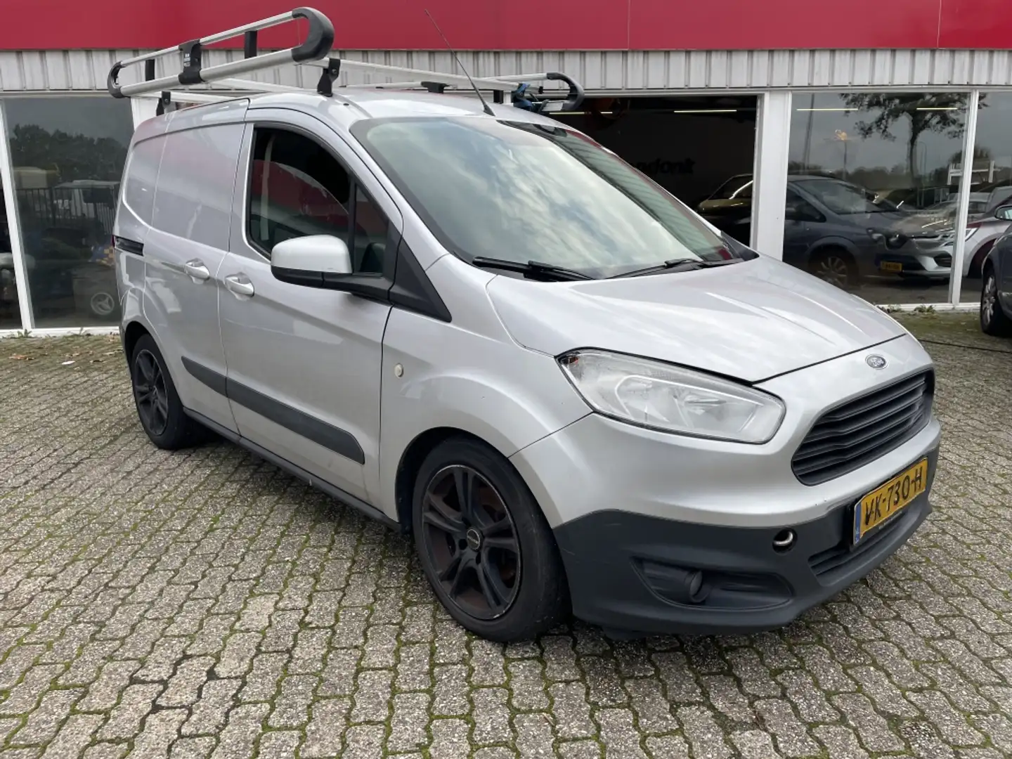 Ford Transit Courier 1.5 TDCI Trend Zilver - 2