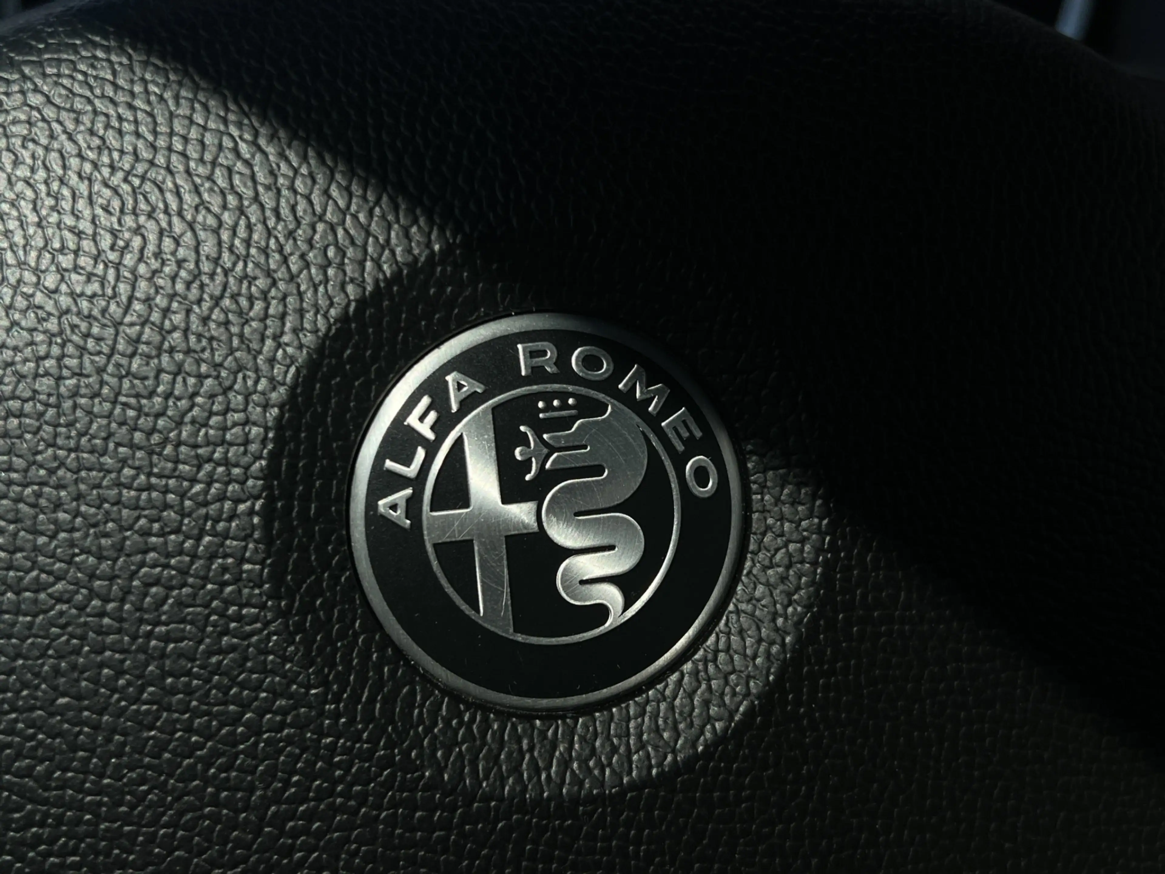 Alfa Romeo Giulietta 1.4 Turbo MultiAir Super | — photo 13