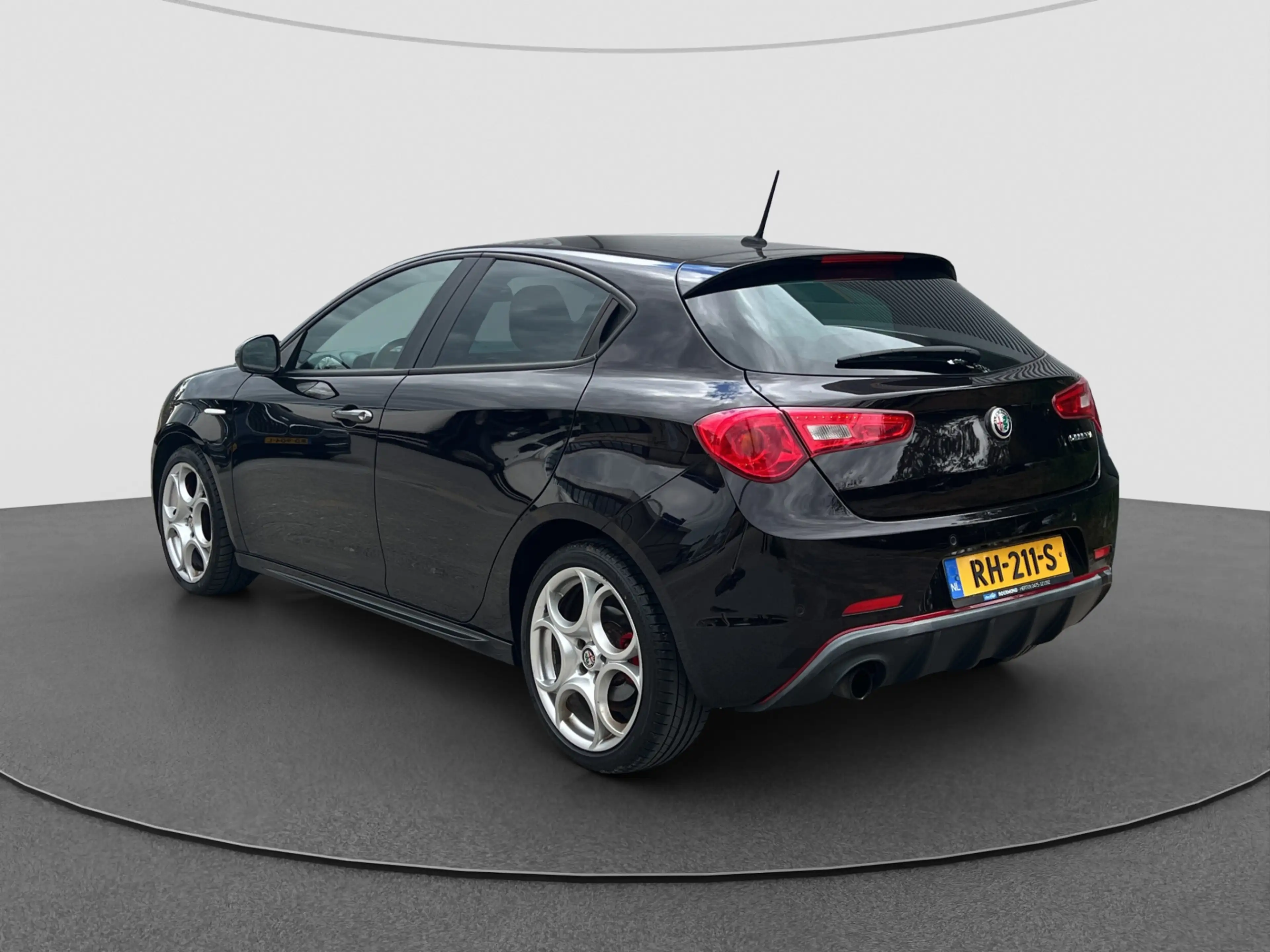 Alfa Romeo Giulietta 1.4 Turbo MultiAir Super | — photo 8
