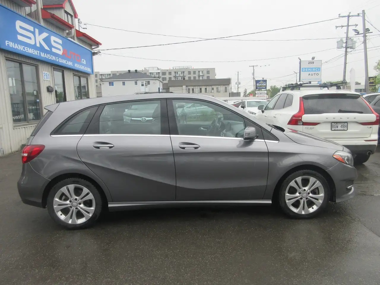 Mercedes-Benz B-Class снимка Mercedes-Benz B-Class