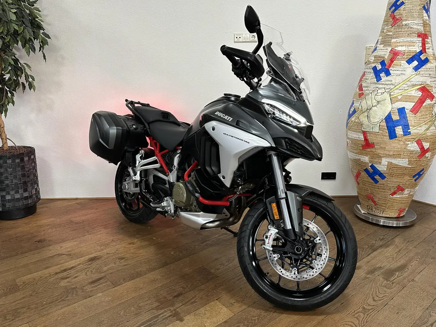 Ducati Multistrada V4 S Travel & Radar *ACC*DODEHOEK*NIEUWSTAAT*DEALER-OH* - 1