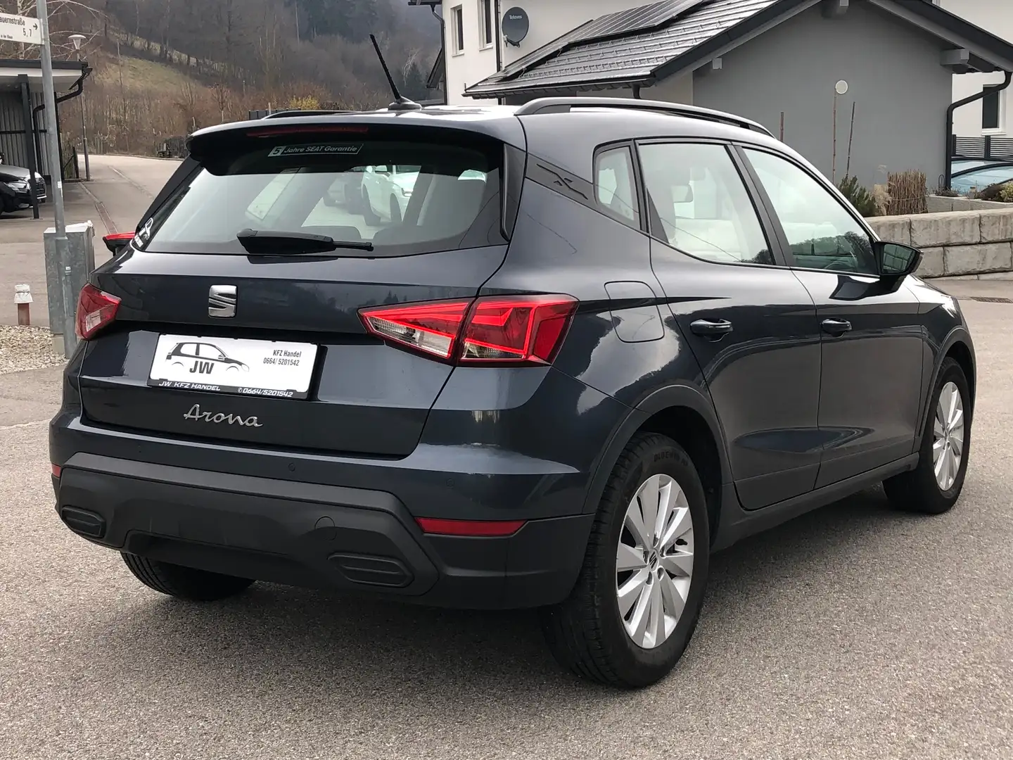 SEAT Arona 1.Besitz,Garantie-2027,FINANZIERUNG MÖGLICH Grau - 2