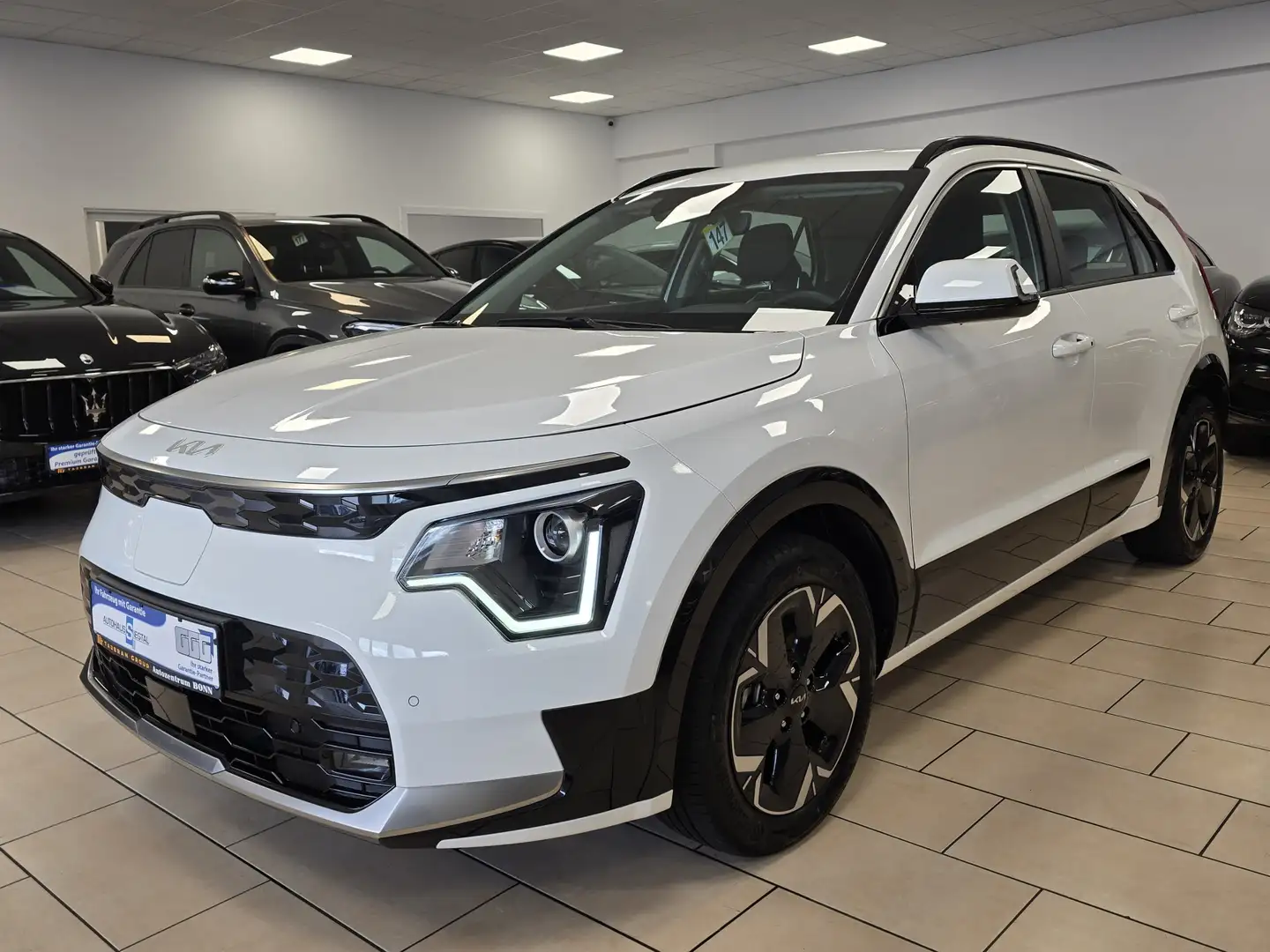Kia Niro e-Niro Vision*TeiLeder*Navi*CarPlay*R-Cam*PDC* Blanc - 1