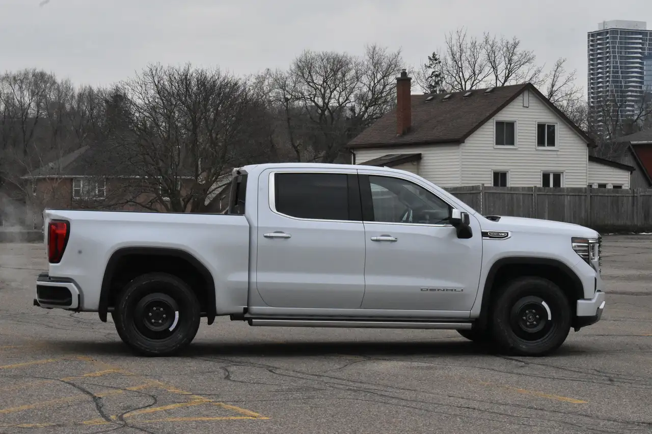 GMC Sierra 1500 photo GMC Sierra 1500