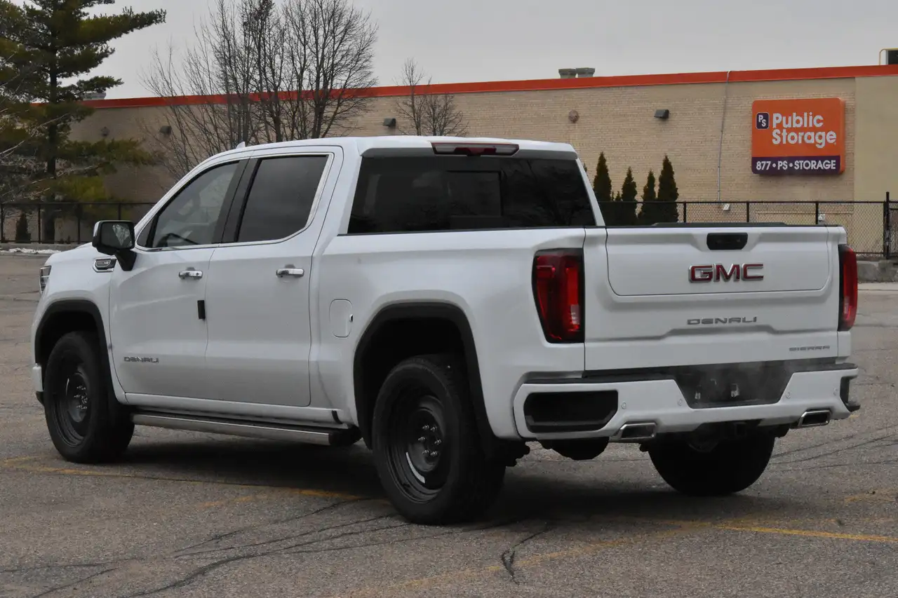 GMC Sierra 1500 photo GMC Sierra 1500