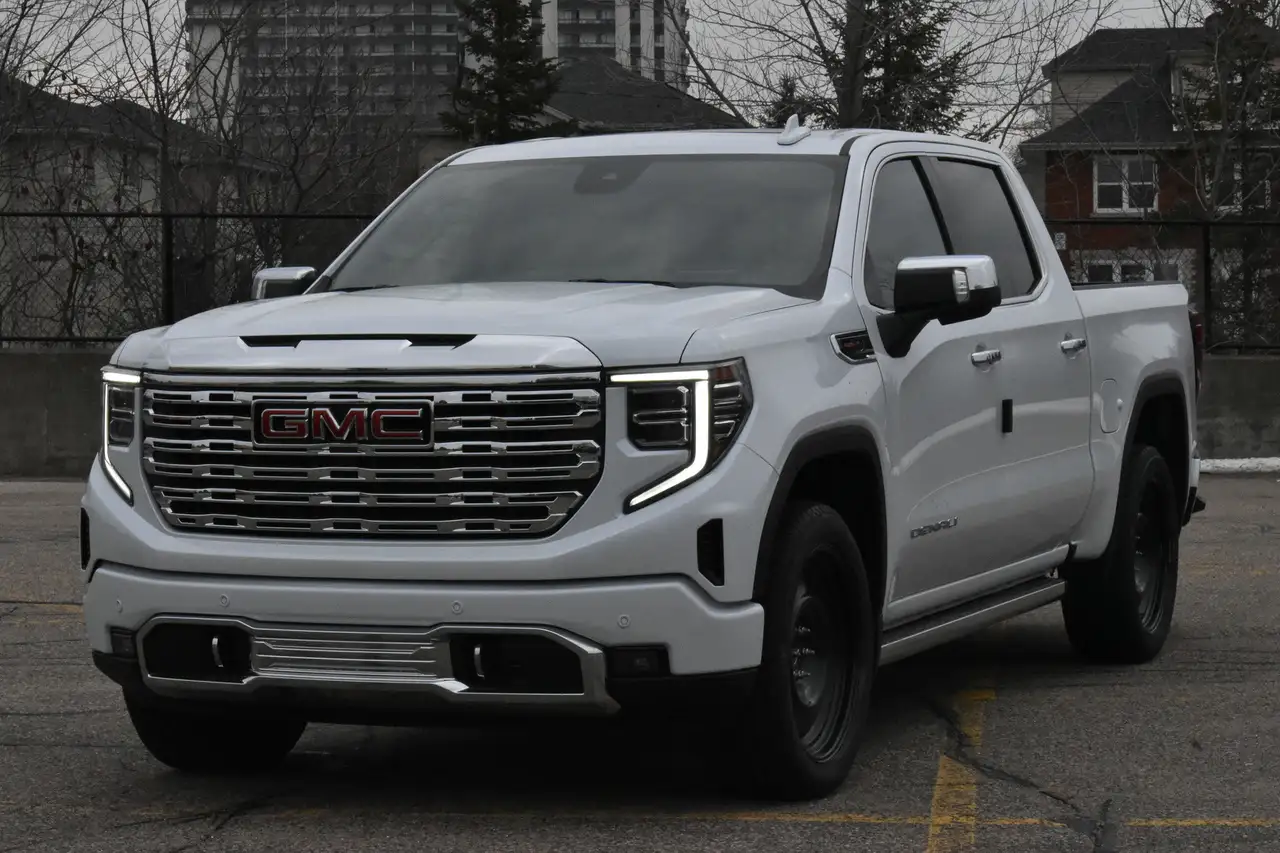 GMC Sierra 1500 photo GMC Sierra 1500