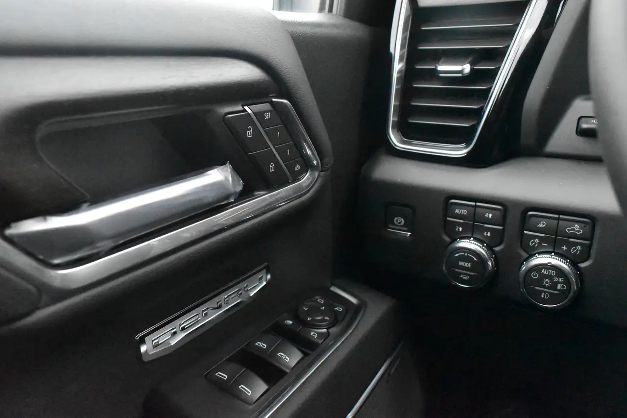 GMC Sierra 1500 photo GMC Sierra 1500