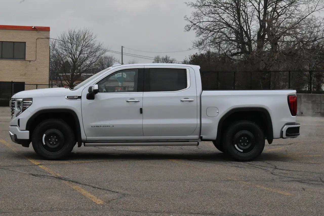 GMC Sierra 1500 photo GMC Sierra 1500