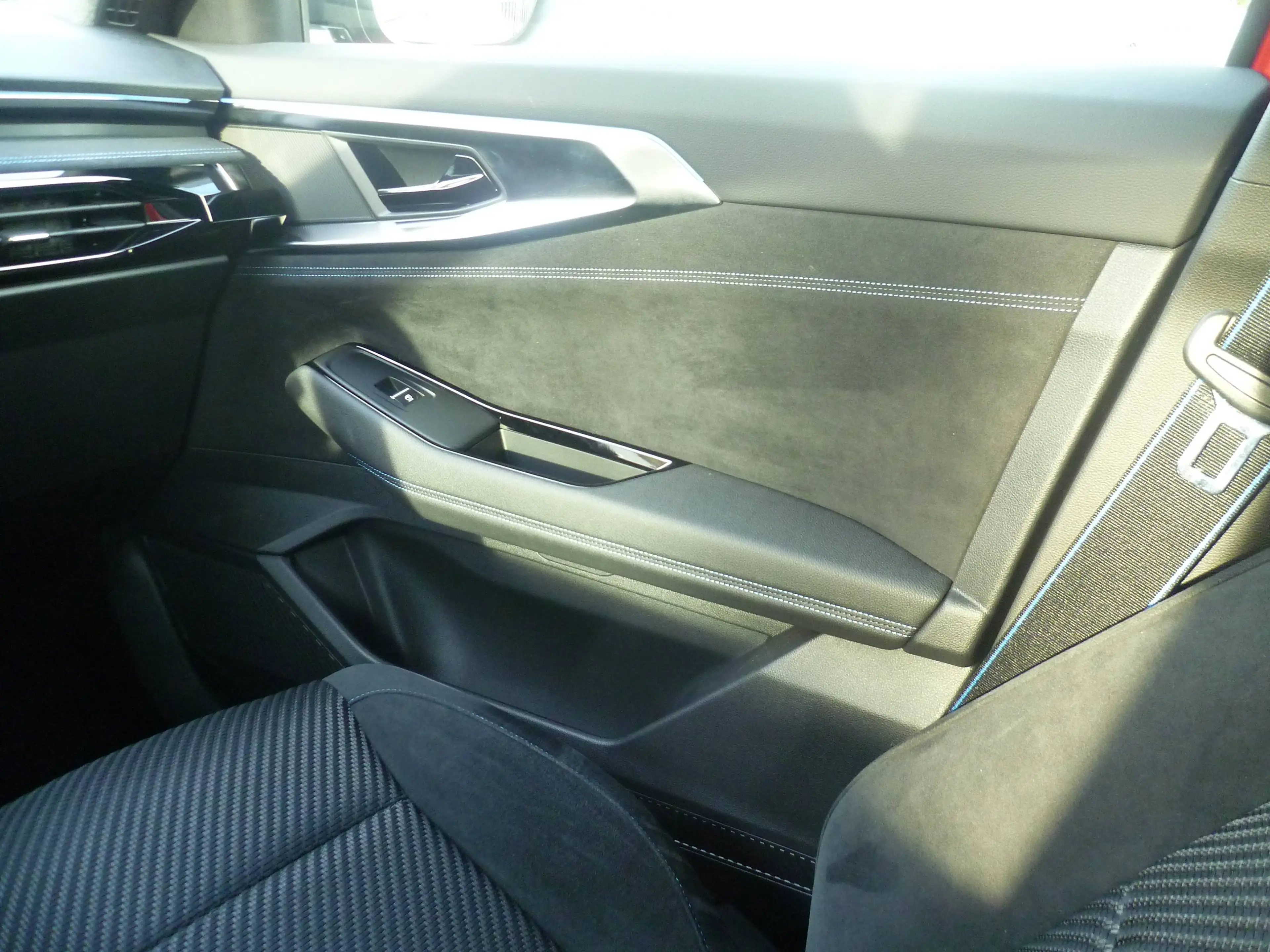 Renault Austral Mild Hybrid 160 Automatik Techno Esprit Alpine — photo 15