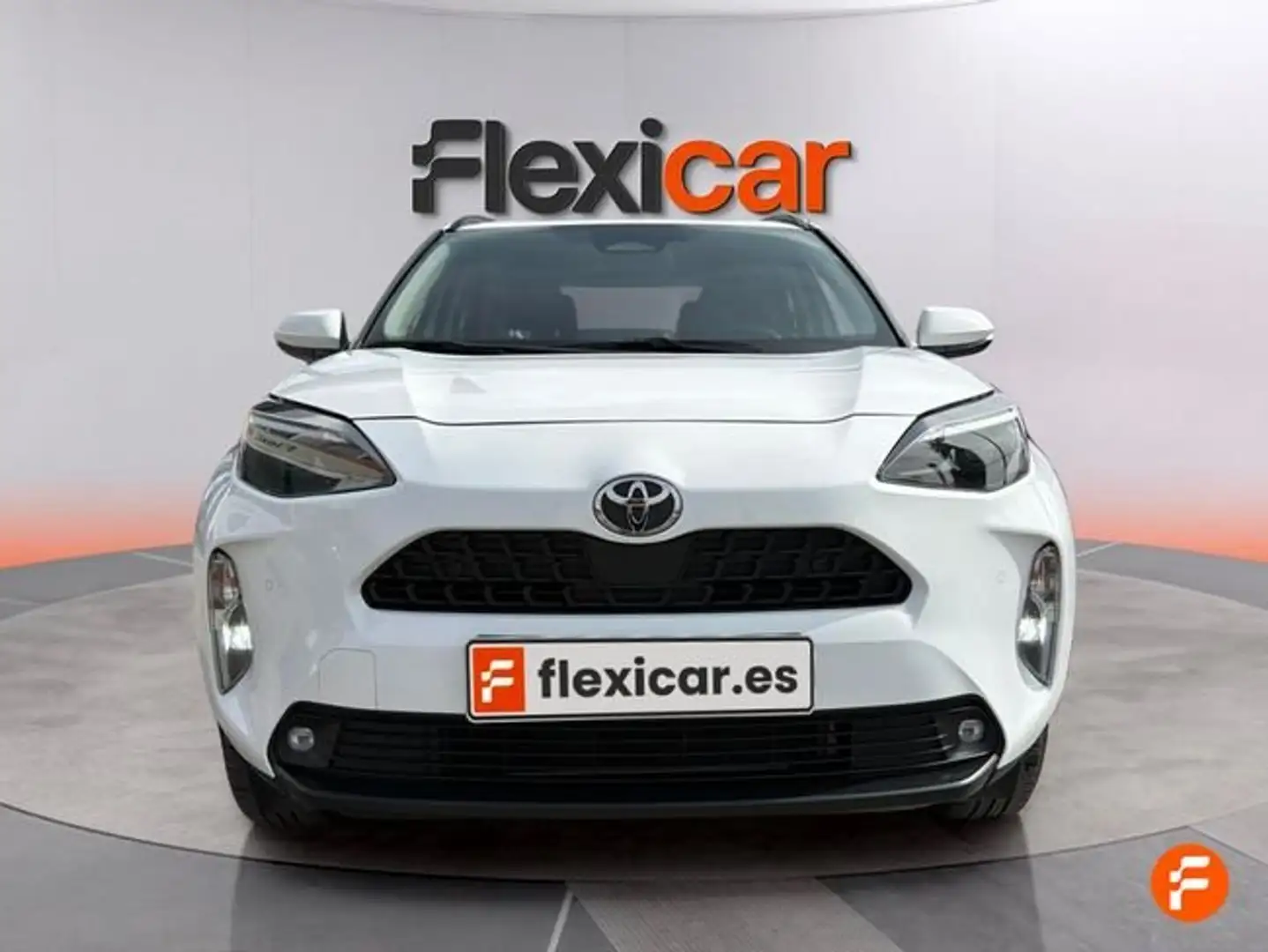 Toyota Yaris Cross 120H Active Plus Blanco - 2