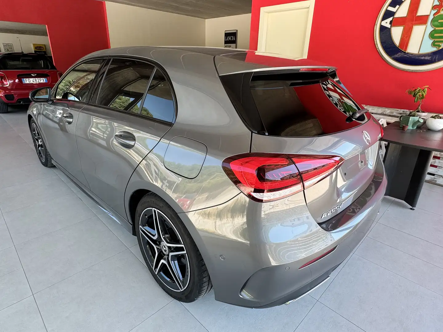 Mercedes-Benz A 200 d Premium AMG auto Grigio - 2