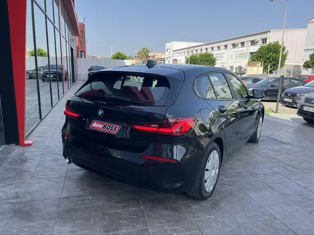 BMW 1 Series view 7