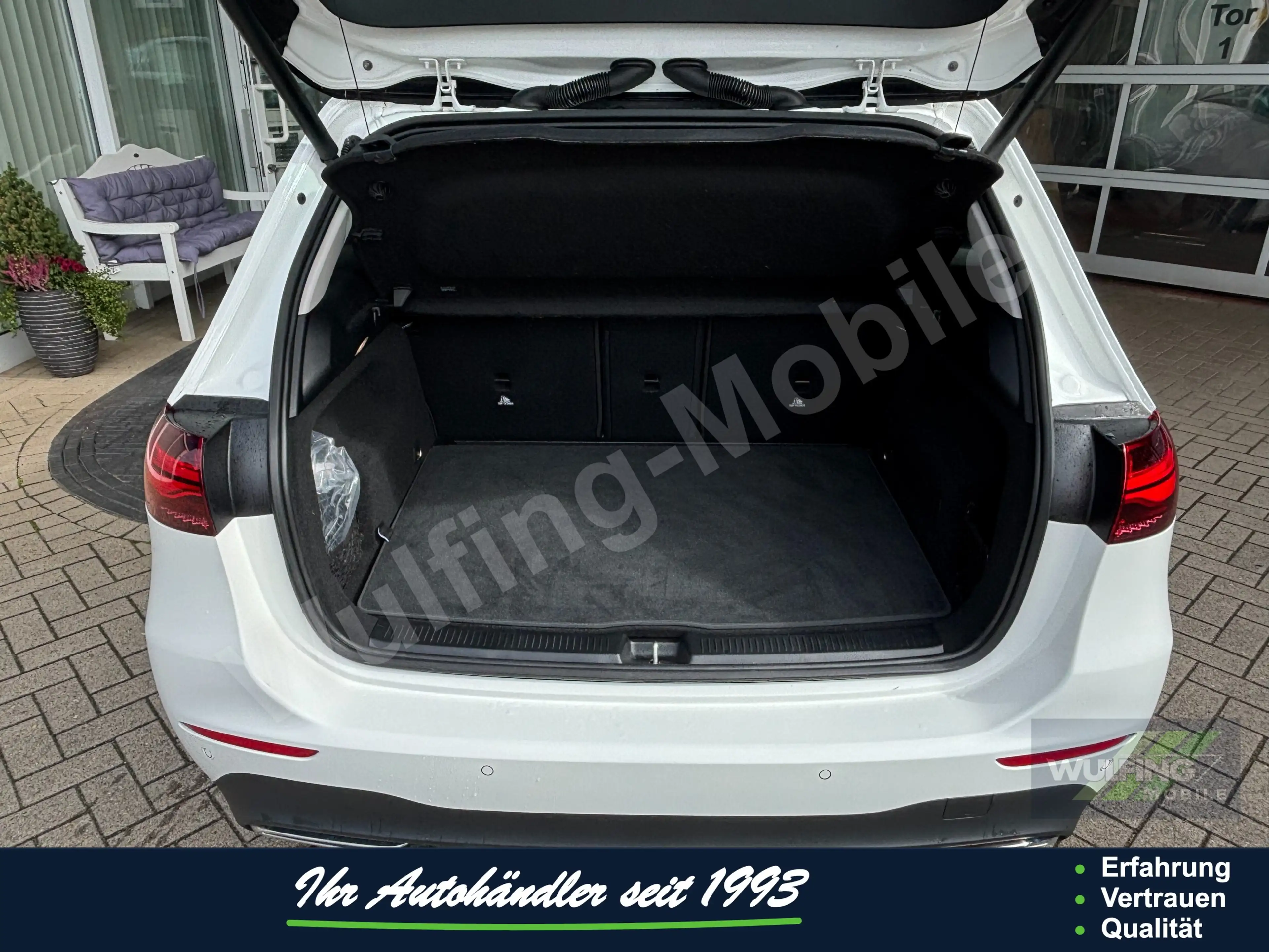 Mercedes-Benz B 180 Progressive Navi AHK Leder el. Heckklappe — photo 8