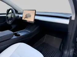 Tesla Model Y снимка Tesla Model Y