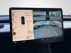 Tesla Model Y снимка Tesla Model Y