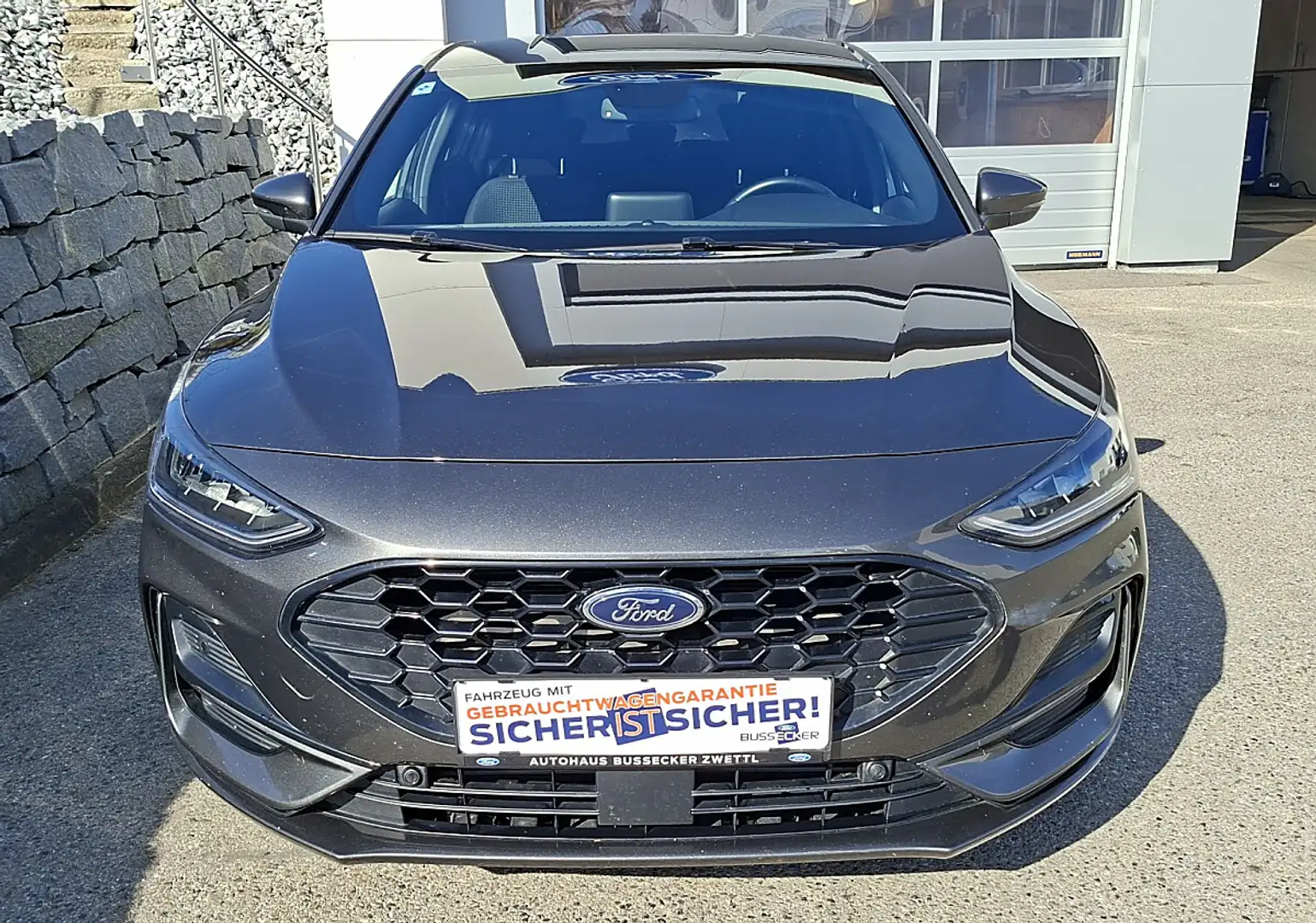 Ford Focus 1,0 EcoBoost Hybrid ST-Line Style Grau - 2
