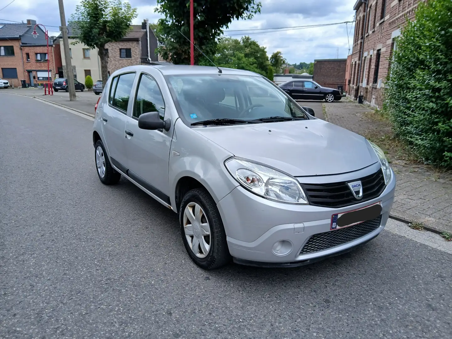 Dacia Sandero 1.2i Ambiance - 2