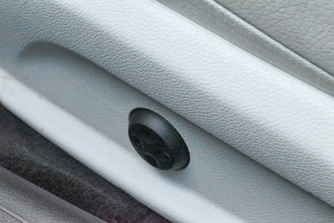 Mercedes-Benz C-Class снимка Mercedes-Benz C-Class