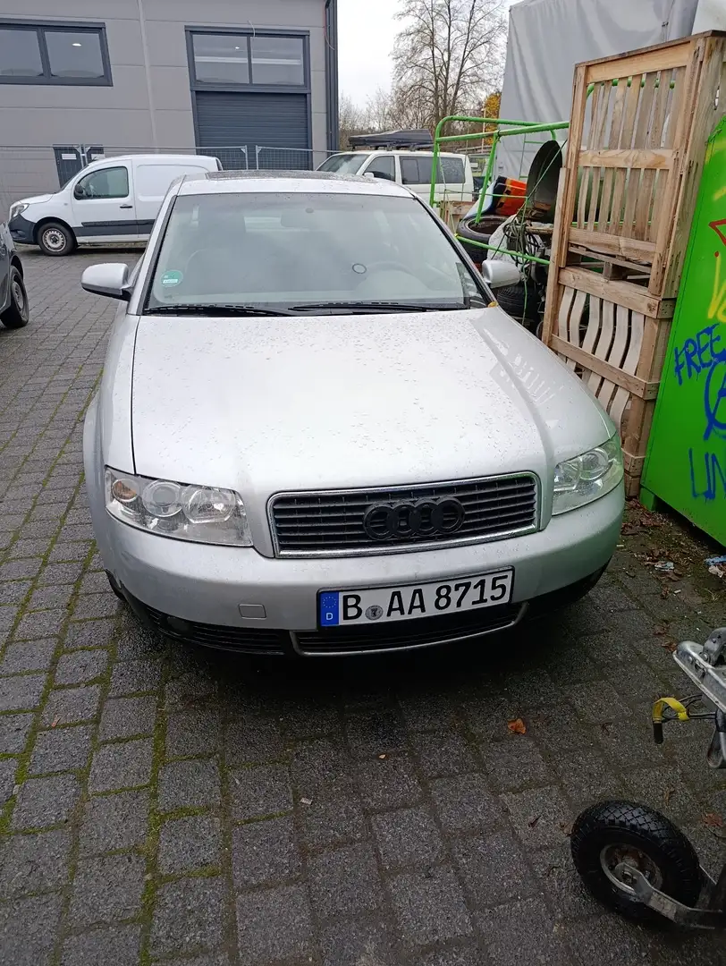 Audi A4 1.6 - 1
