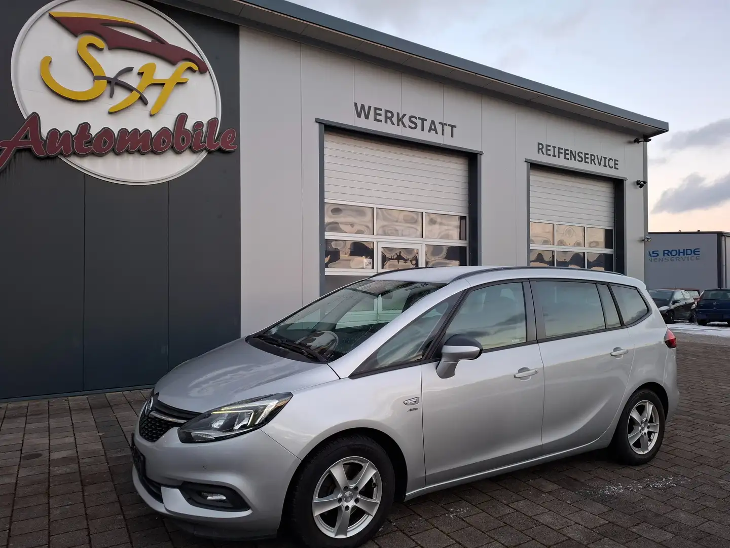 Opel Zafira Active Navi,7Sitzer,PDC Gris - 1