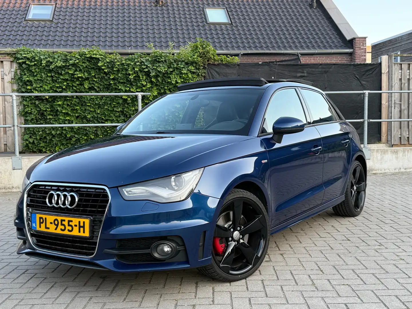 Audi A1 A1 1.4 TFSI Pro Line S | Panodak | Miltek uitlaat Blauw - 1