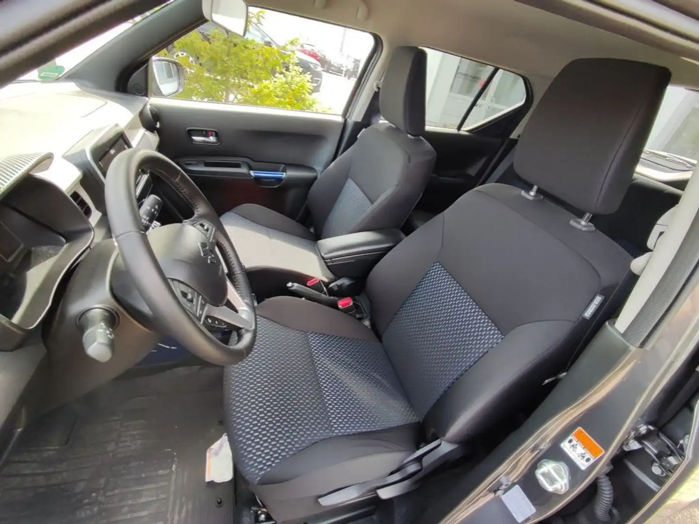 Suzuki Ignis 1.2 Hybrid 4WD All Grip Comfort Grigio - 2