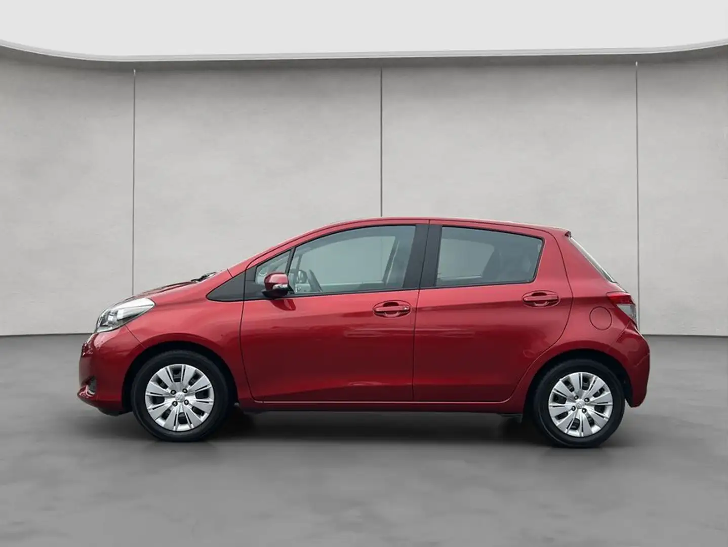 Toyota Yaris 1.33 Multidrive S Panoramadach Rosso - 2