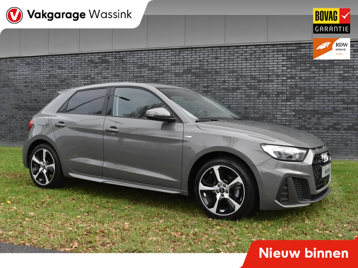 Audi A1 Sportback 30 TFSI S-line edition S-line Automaat 3 Grijs - 1