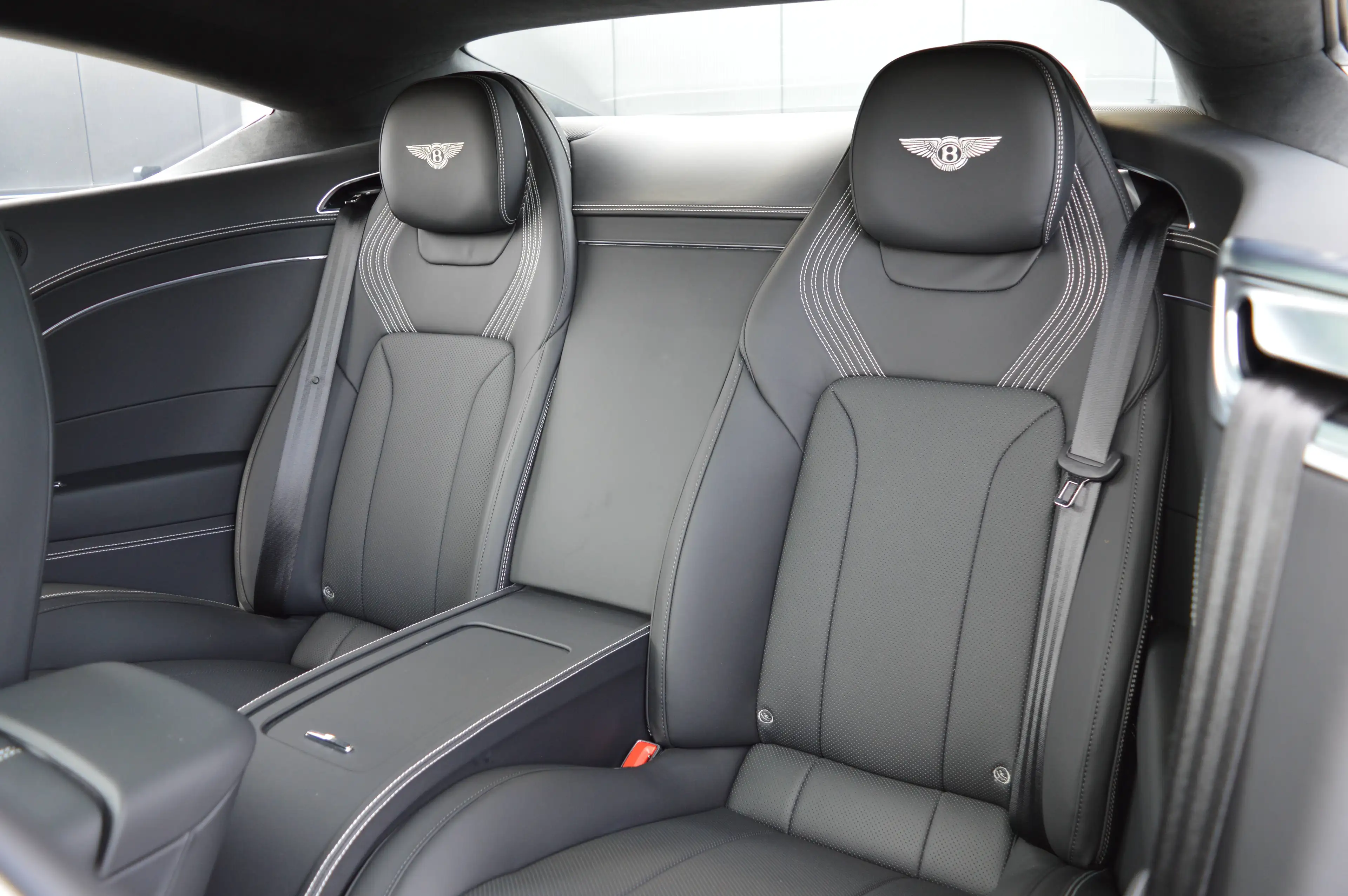 Bentley Continental GT S 4.0 V8 Twin Turbo - 1 HAND - 11.000 km - Carbon — photo 15