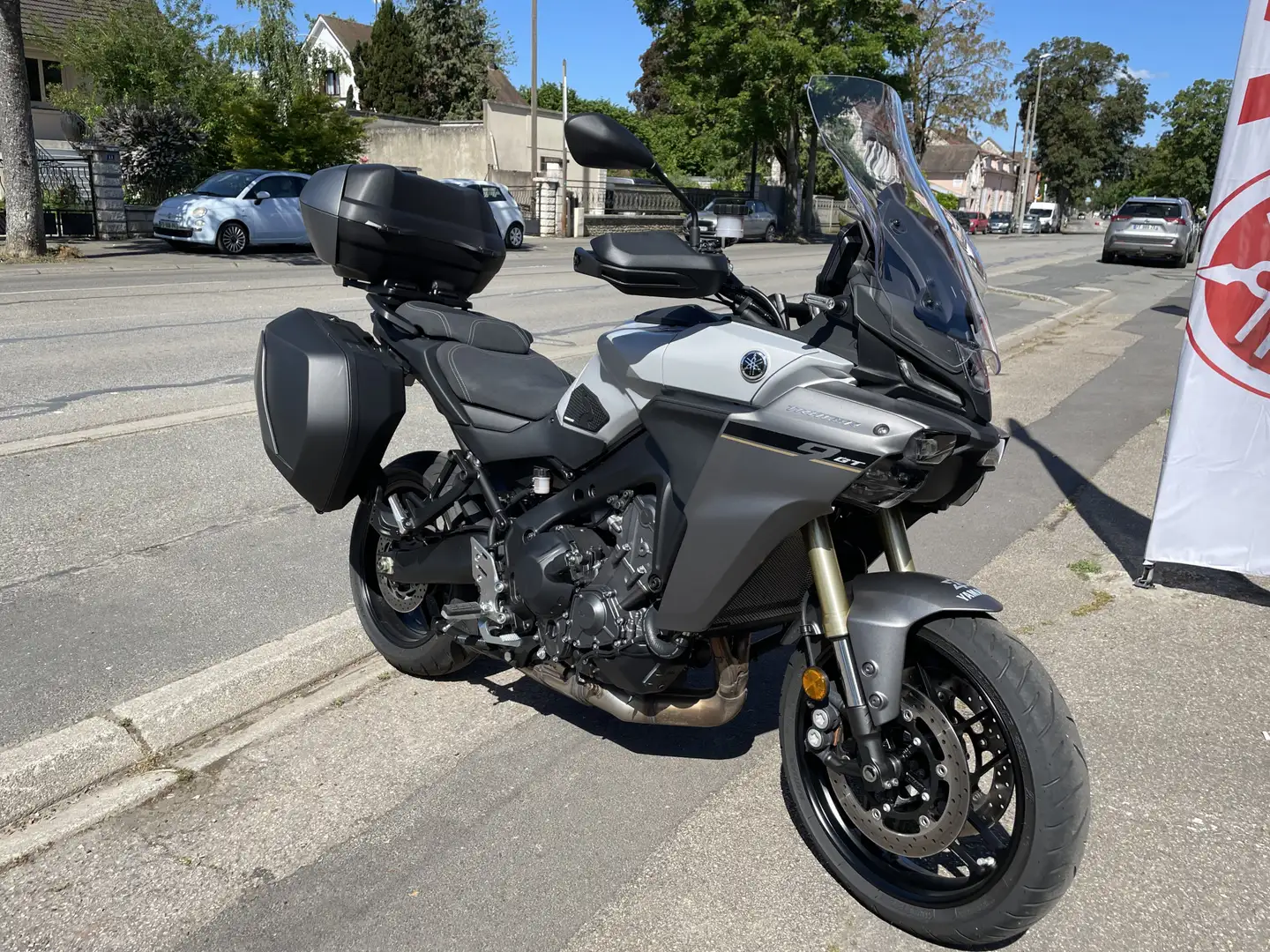Yamaha Tracer 9 GT Grau - 2