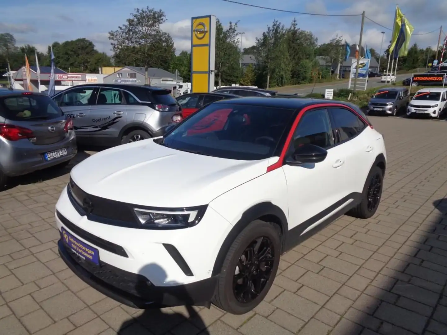 Opel Mokka 1.2, 130 PS Klimaautomatik, DAB, Kamera Weiß - 1