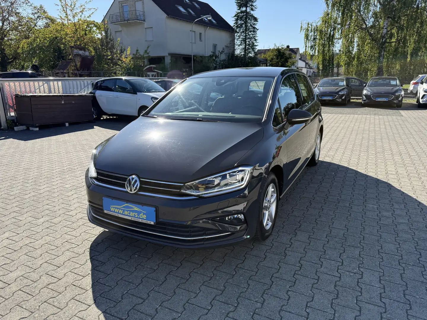 Volkswagen Golf Sportsvan Highline 2,0 TDI SCR Navi LED Kamera ACC SHA TWA A Gris - 1