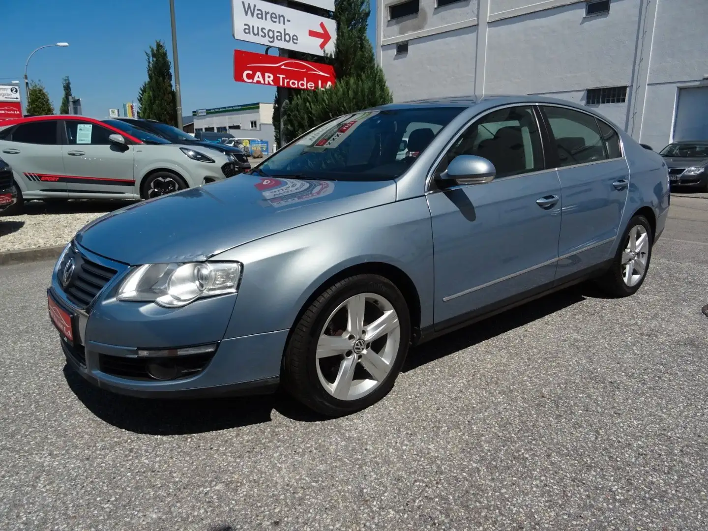Volkswagen Passat Lim. Highline Grau - 1