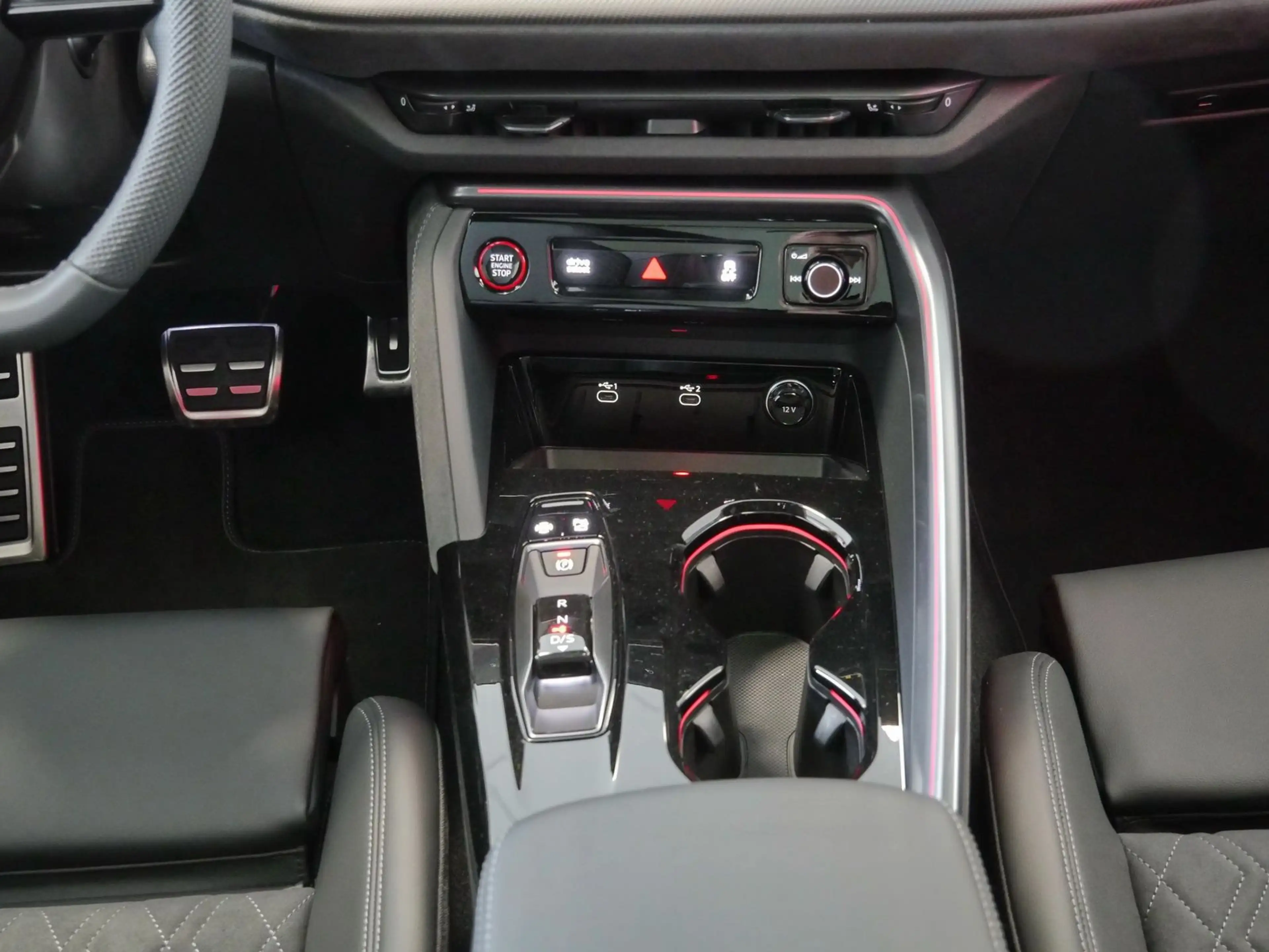 Audi SQ5 SUV TFSI *MMIexperince*TechPro*AHK*Pano*Air* — photo 7