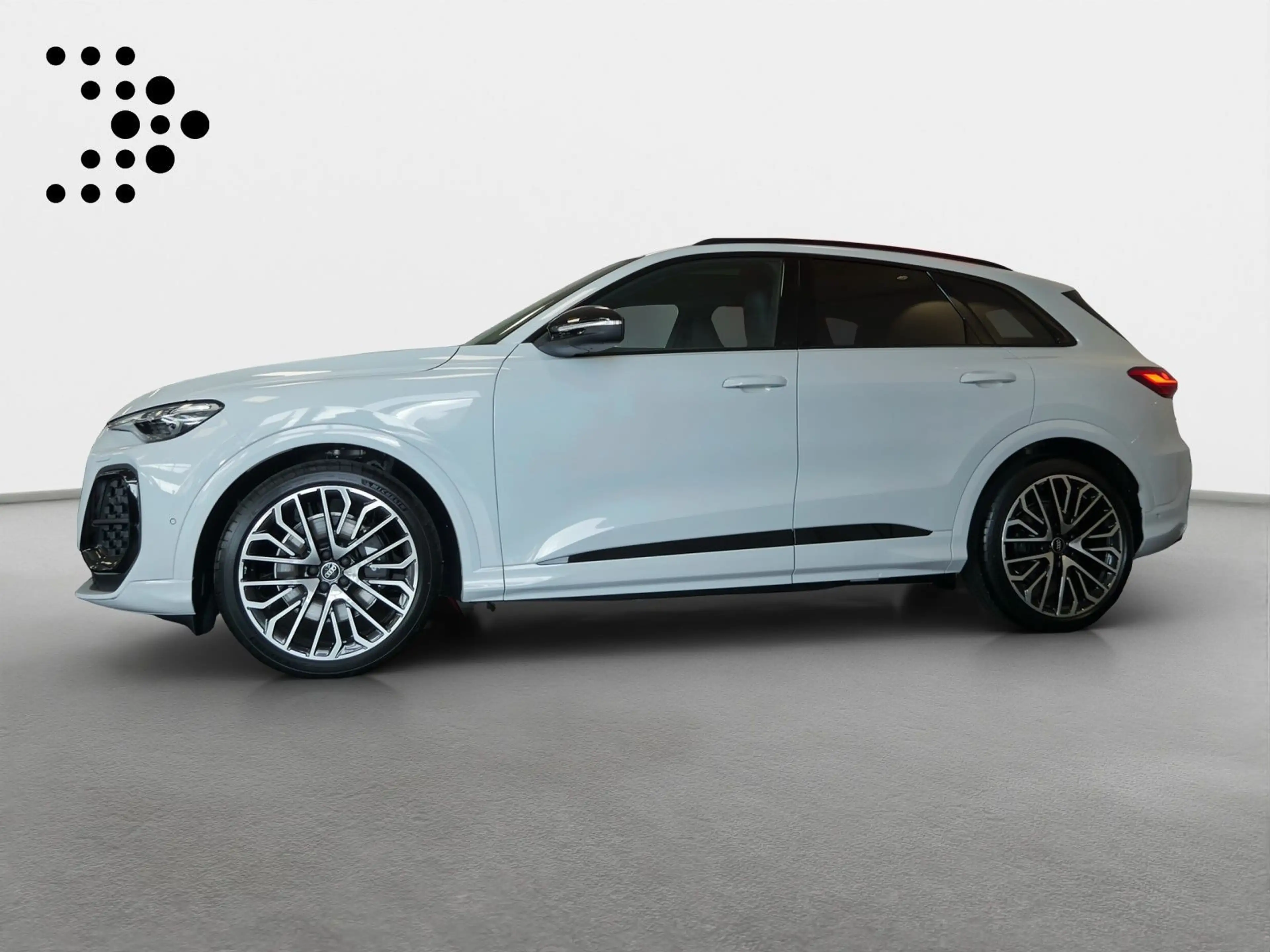 Audi SQ5 SUV TFSI *MMIexperince*TechPro*AHK*Pano*Air* — photo 3