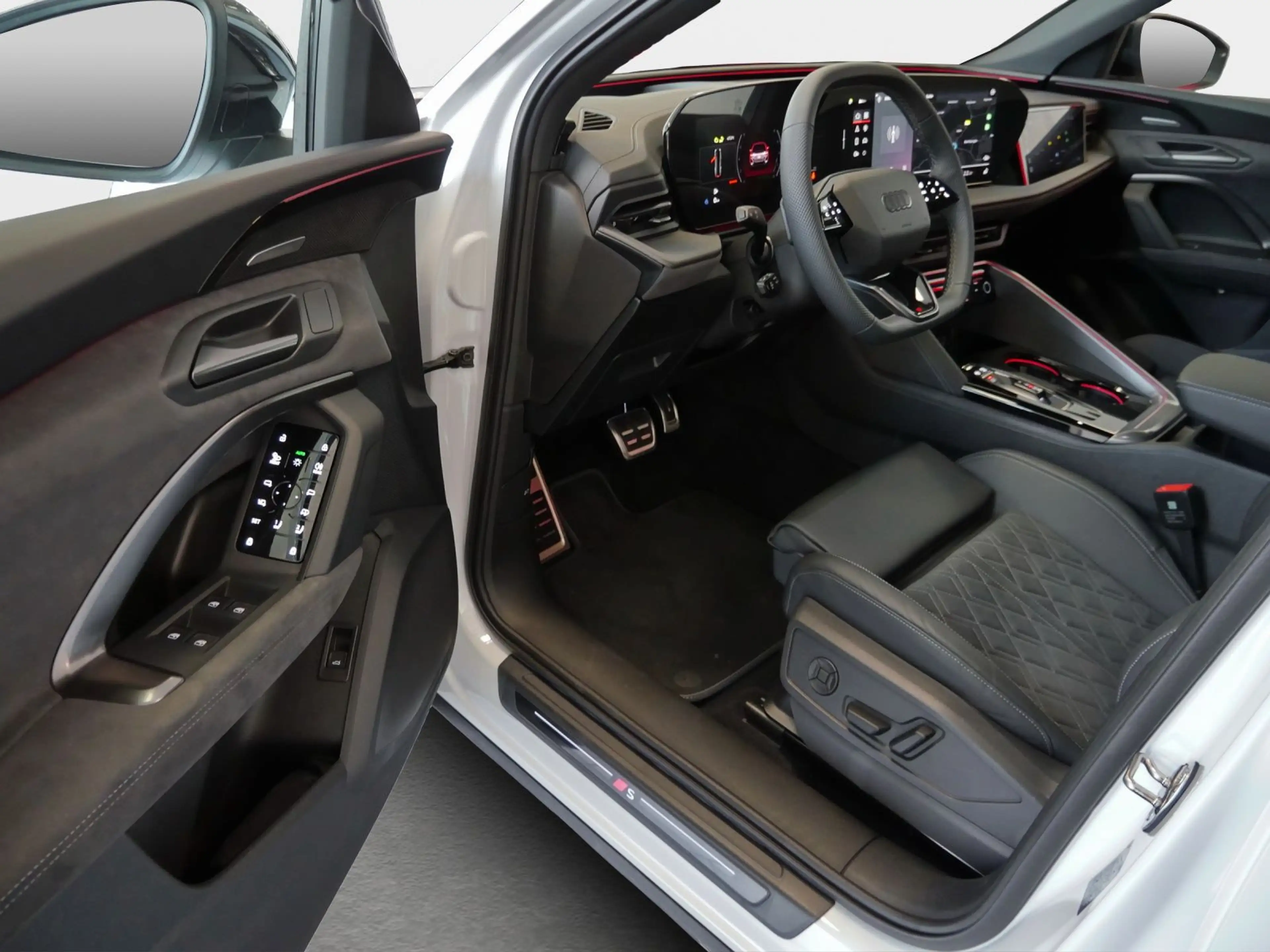 Audi SQ5 SUV TFSI *MMIexperince*TechPro*AHK*Pano*Air* — photo 14