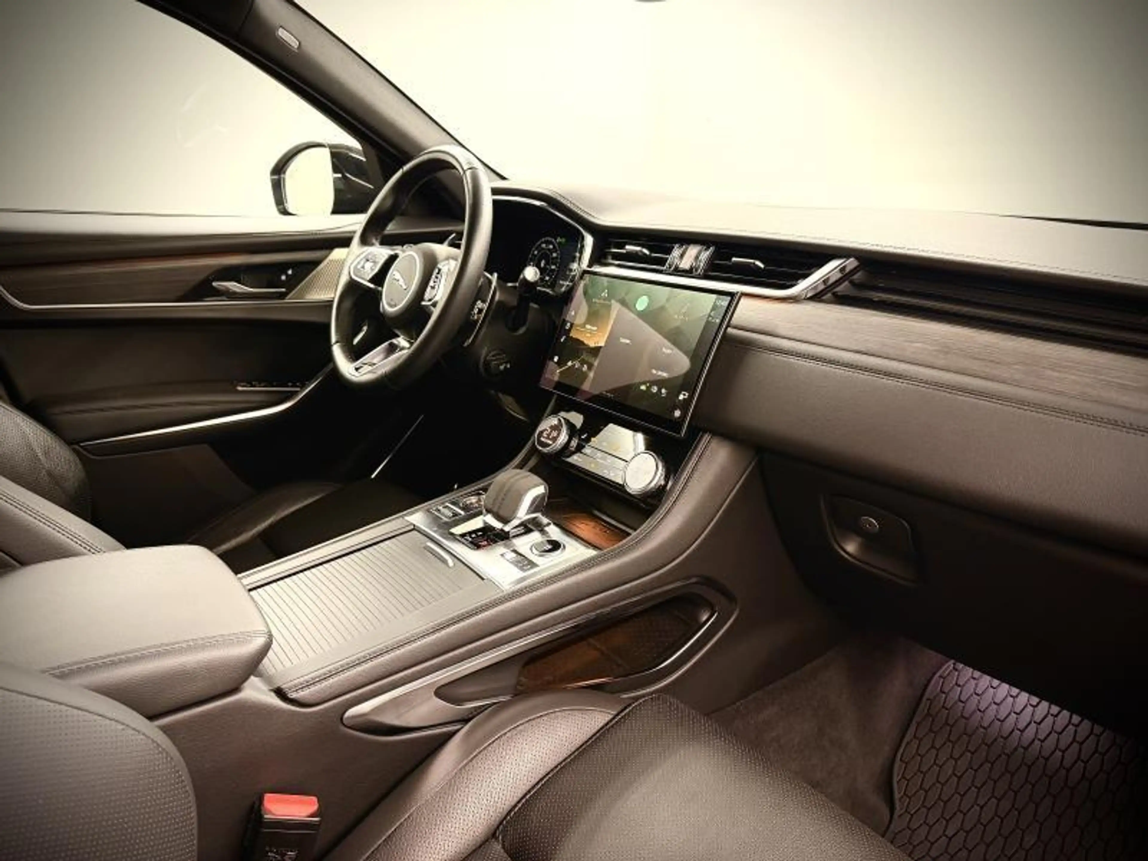 Jaguar F-Pace D165 S AWD Auto. 23MY — photo 31