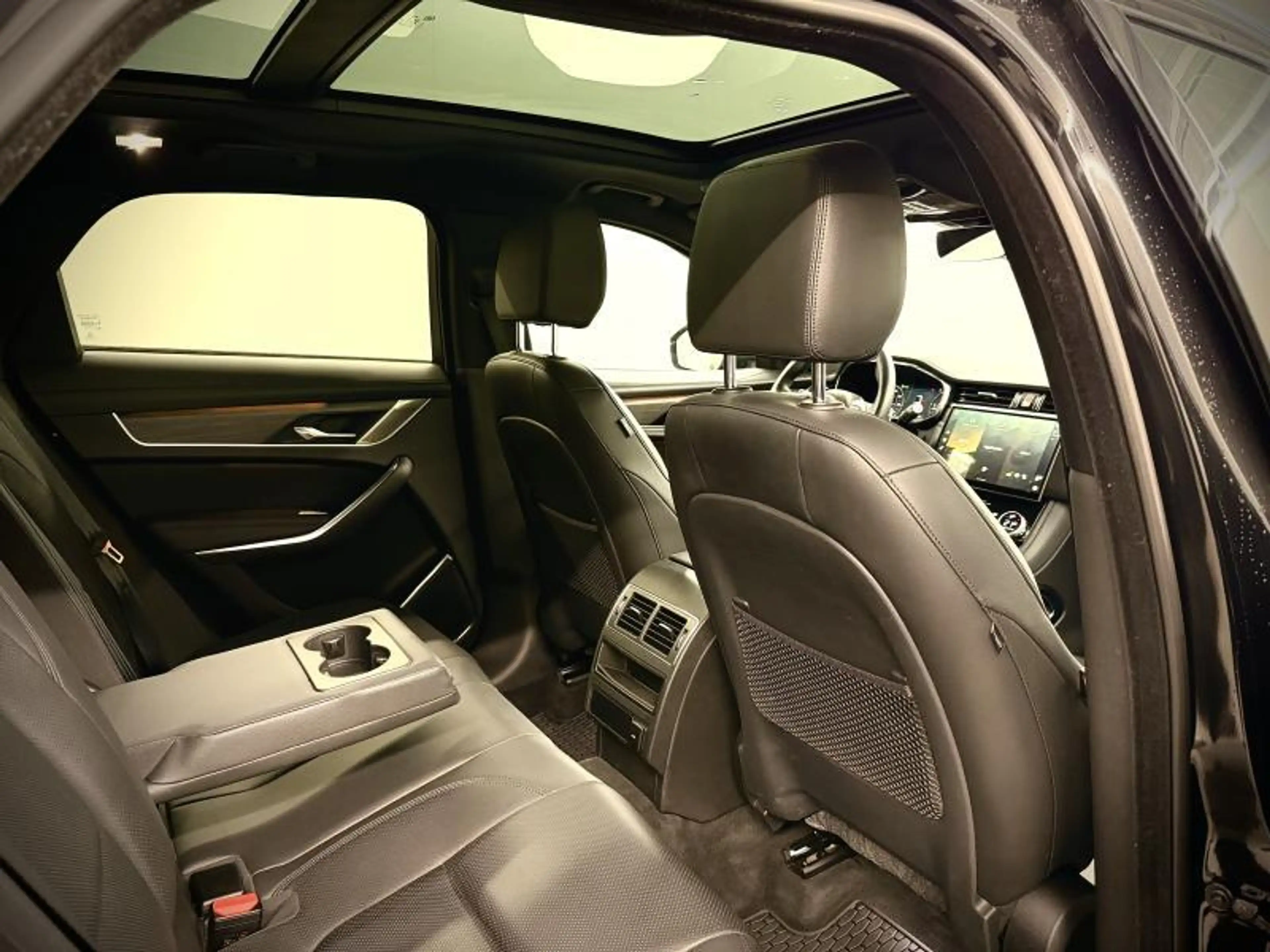 Jaguar F-Pace D165 S AWD Auto. 23MY — photo 34
