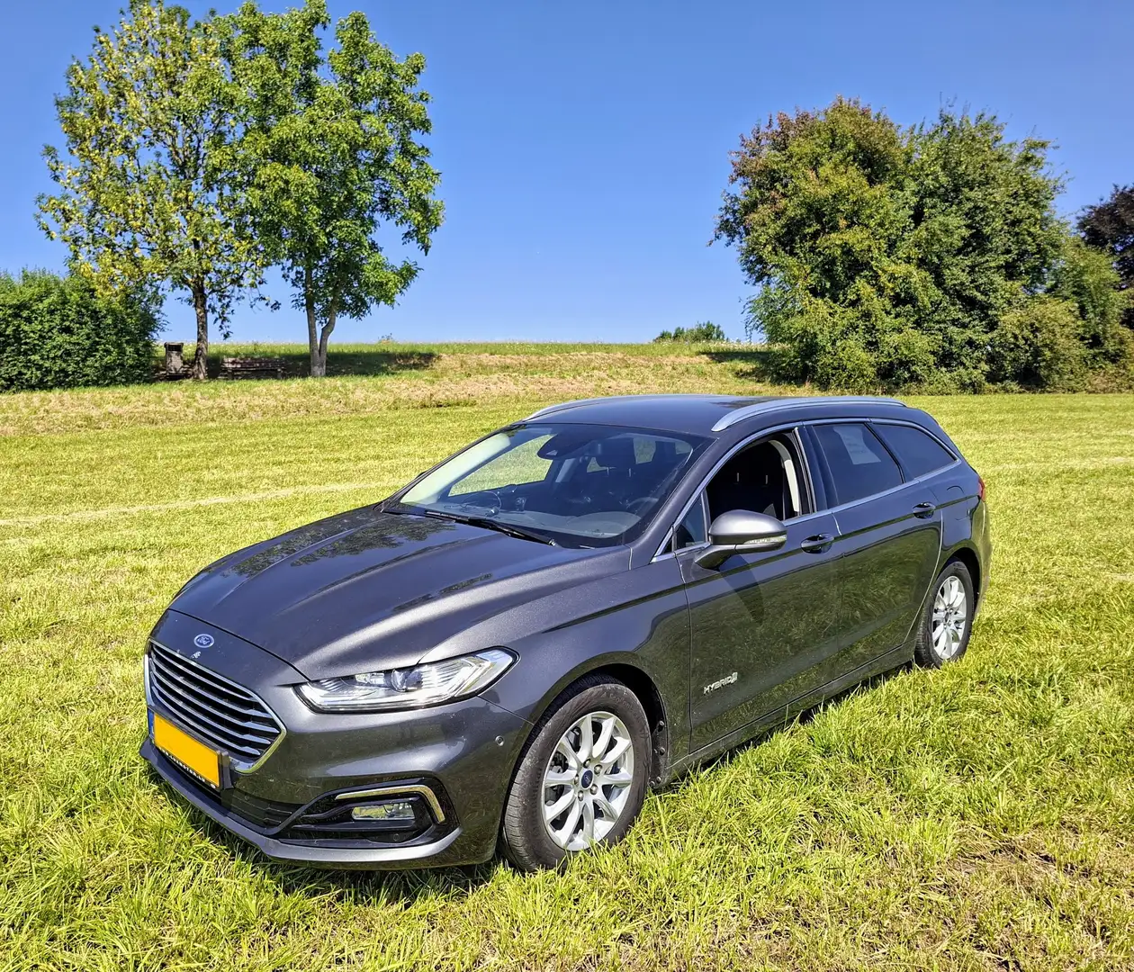 Ford Mondeo Turnier 2.0 Ti-VCT Hybrid Titanium - 1