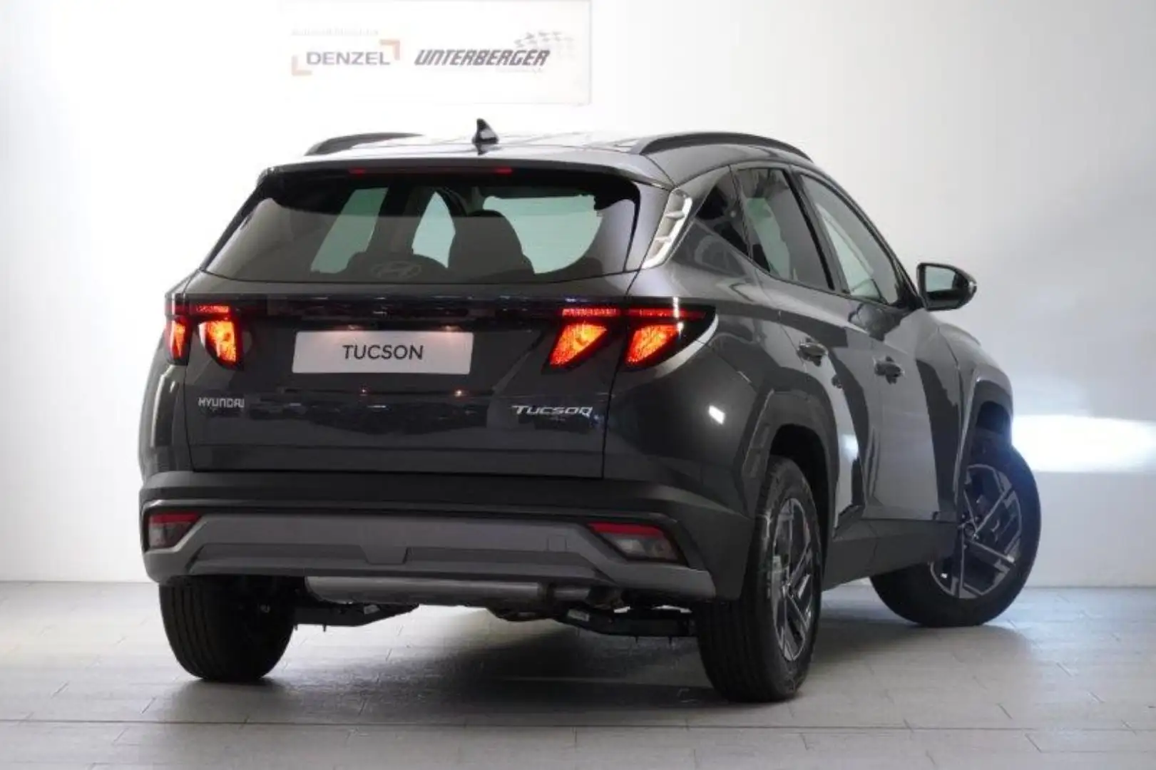 Hyundai TUCSON NX4 Jubile 1,6 T-GDi 2WD 48V Schwarz - 2