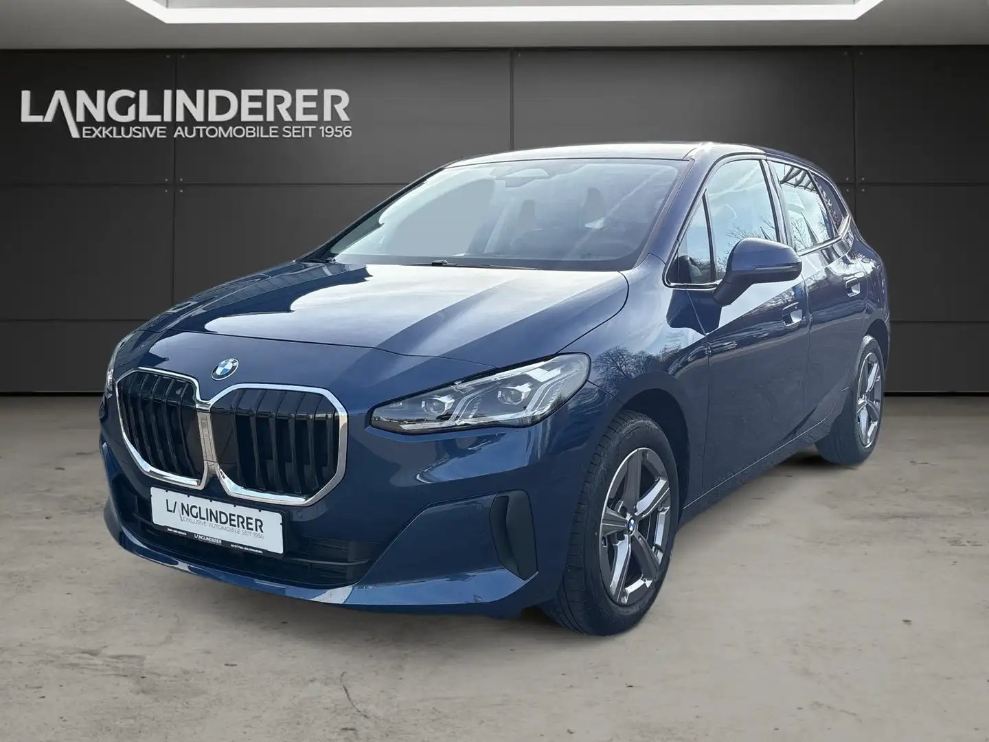 BMW 220 i ActiveTourer NP46459,- adpLED ParkingAssist Dri Blau - 1