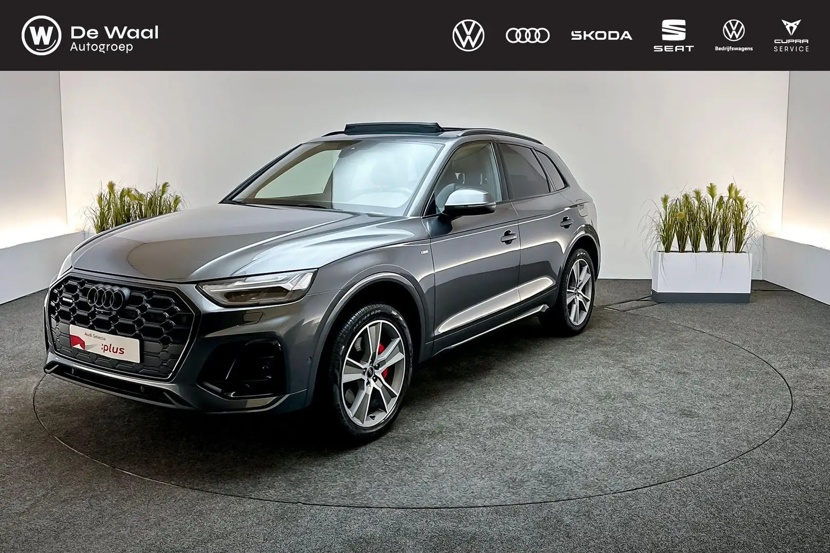 Audi Q5 55 TFSI e 367pk S tronic quattro Competition | Pan Grijs - 1